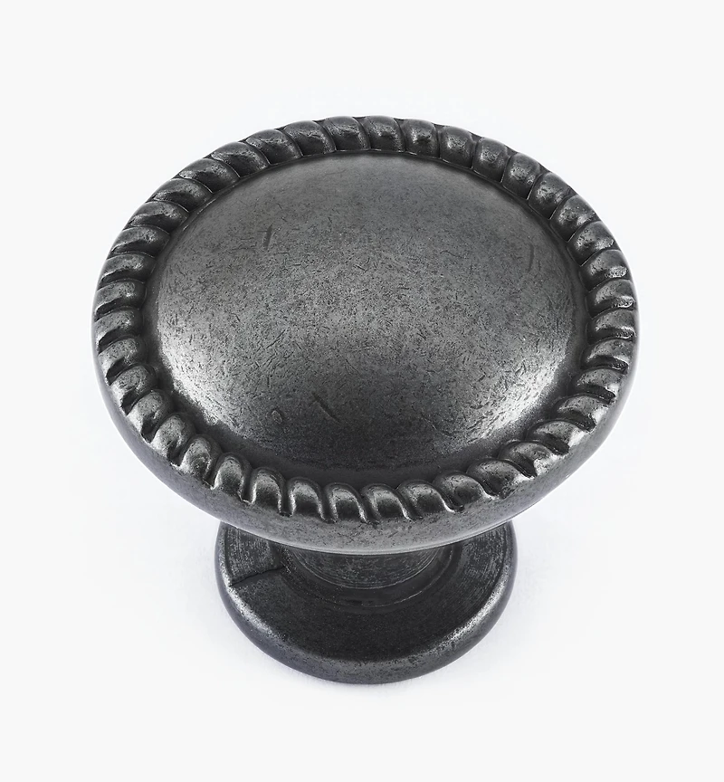 Rope-Edge Round Knob