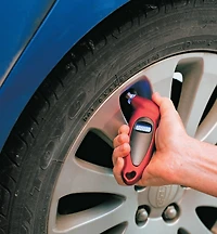 0 to 100 psi Digital Tire-Pressure Gauge