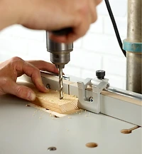 Veritas Drill-Press Table & Fence