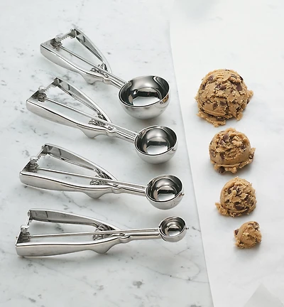 Cuillères à biscuits