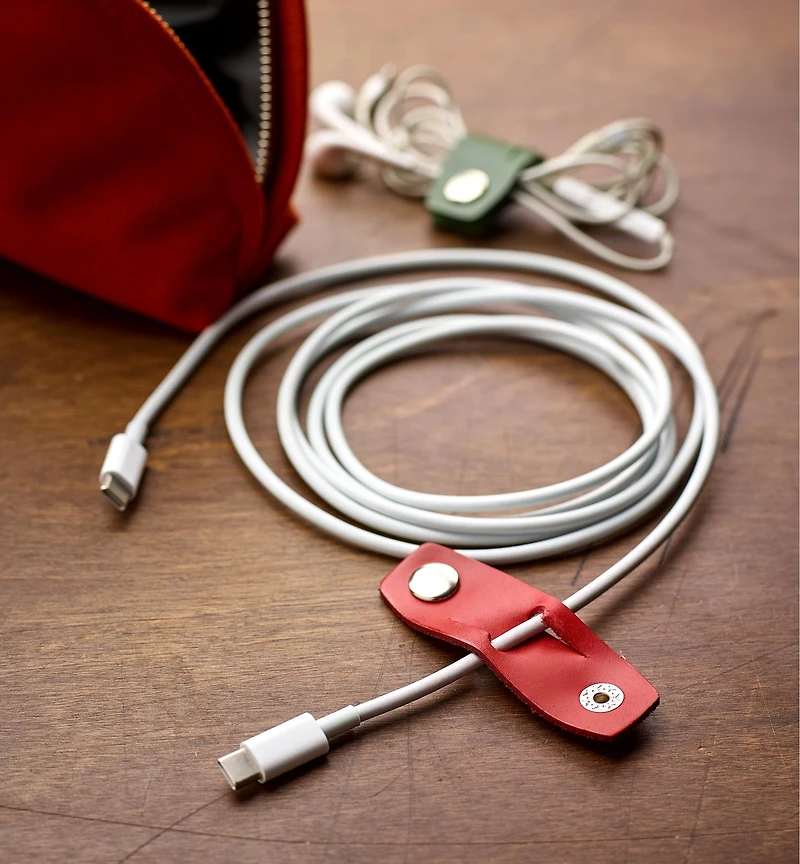 Attaches en cuir pour câble