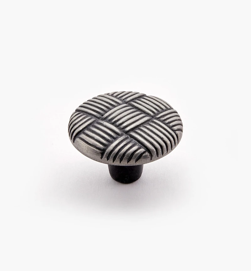 Bouton rond à motif tressé