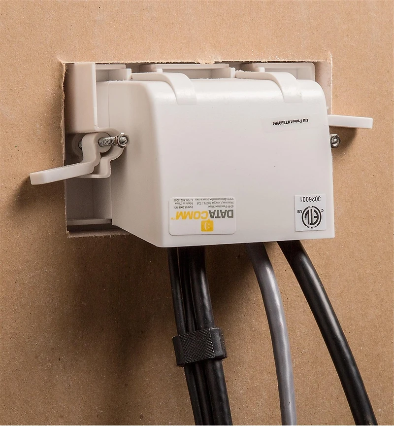 Plaques murales pour câbles à basse tension Datacomm