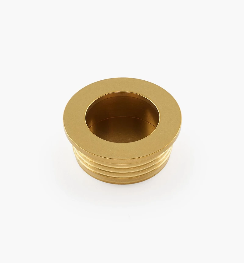Brusso Recessed Pulls