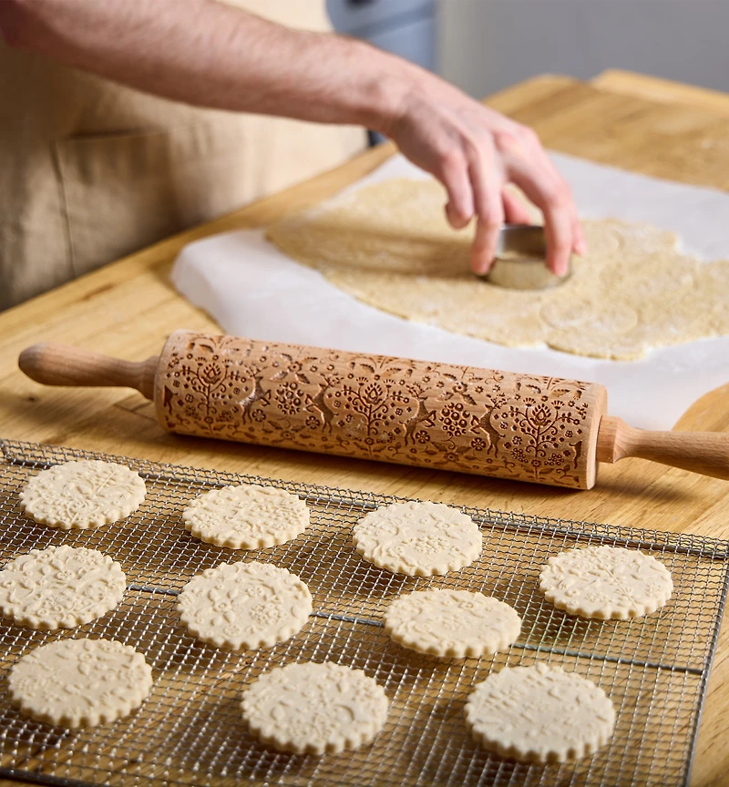 Rouleau à gaufrer, folklore