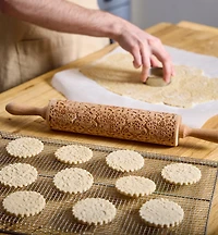 Rouleau à gaufrer, folklore