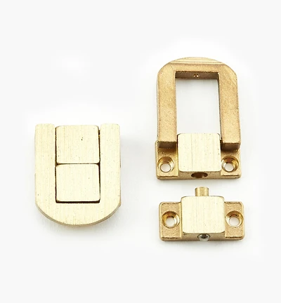 Crampons de fermeture coulés