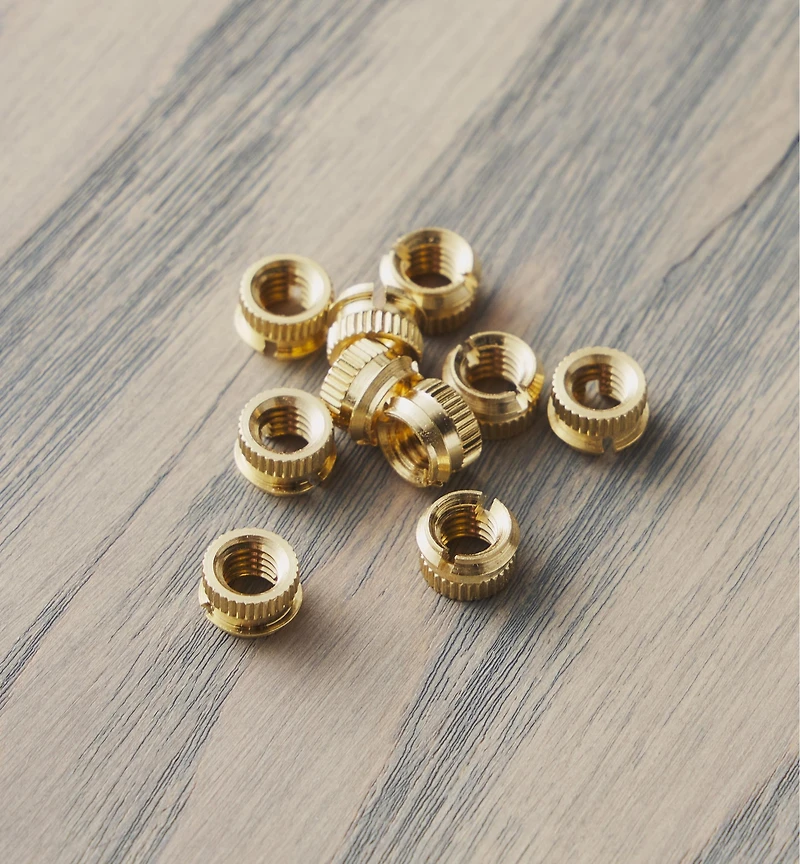 Écrous à frapper E-Z Fin 10-32