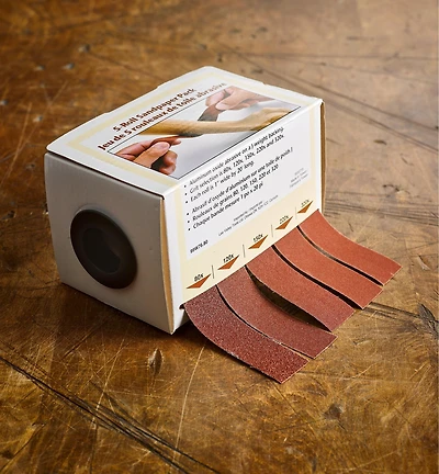 Jeu de cinq rouleaux de toile abrasive