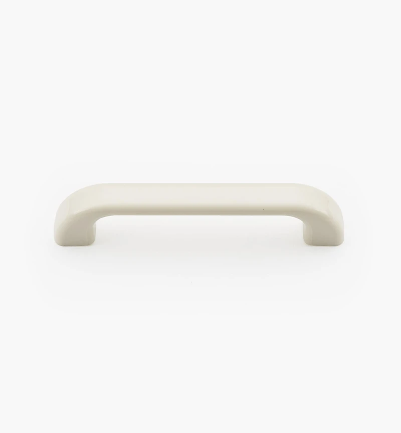Broad Plastic Pull