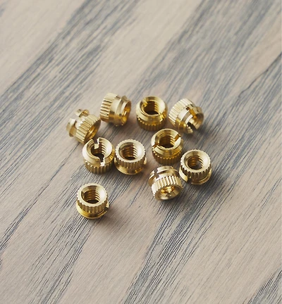 32 E-Z Fin Insert Nuts