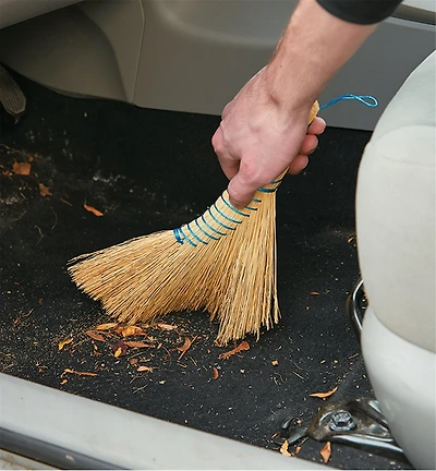 Dutch Hand Broom