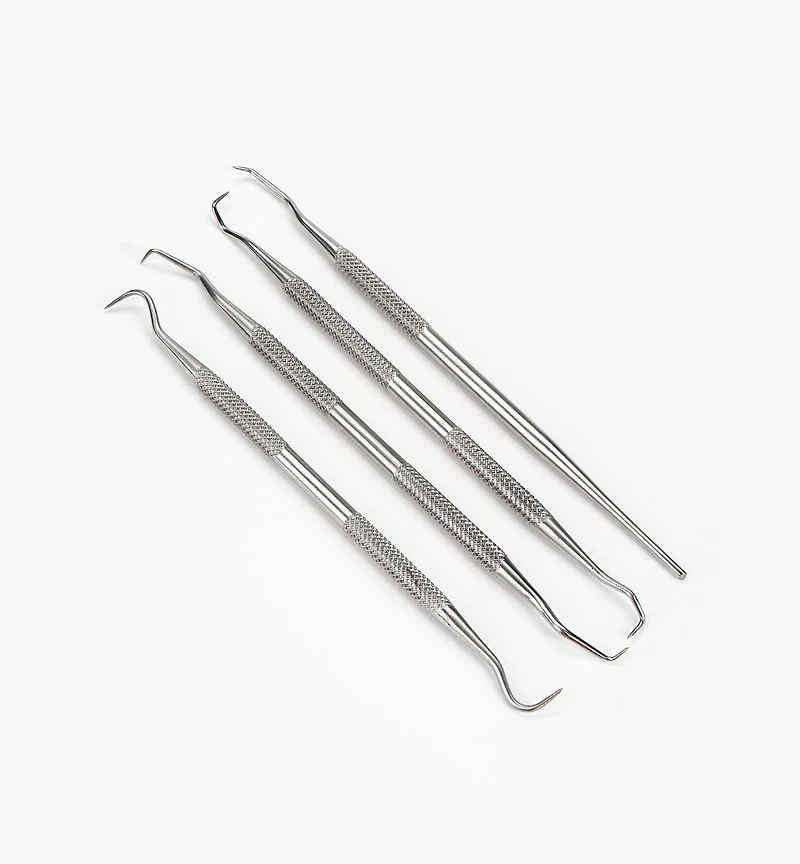 Instruments à modeler et gratter