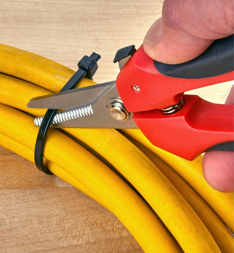 Set of 2 Multi-Purpose Mini Shears