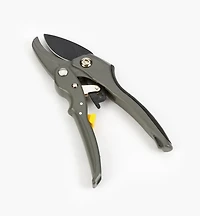 Ratcheting Hand Pruner