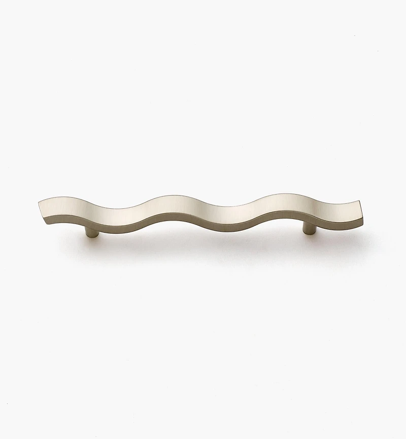Euro-Contemporary Handle