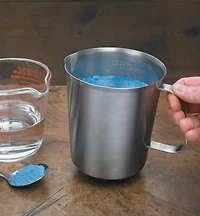 Tasse à mesurer pour l'atelier