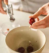 Dénoyauteur pour olives et cerises