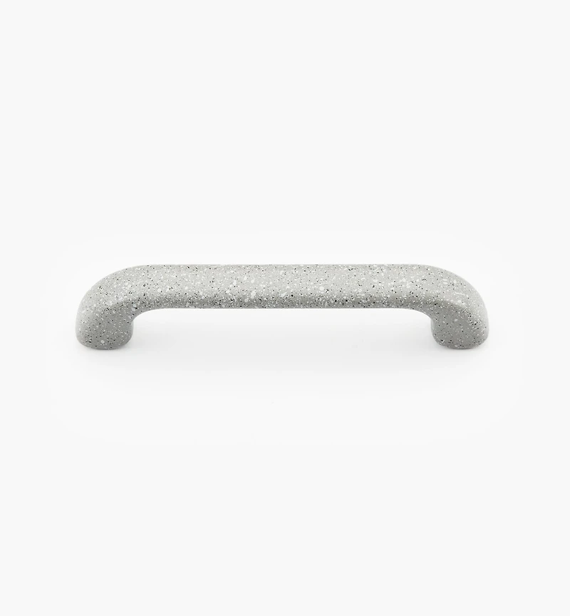 Broad Plastic Pull