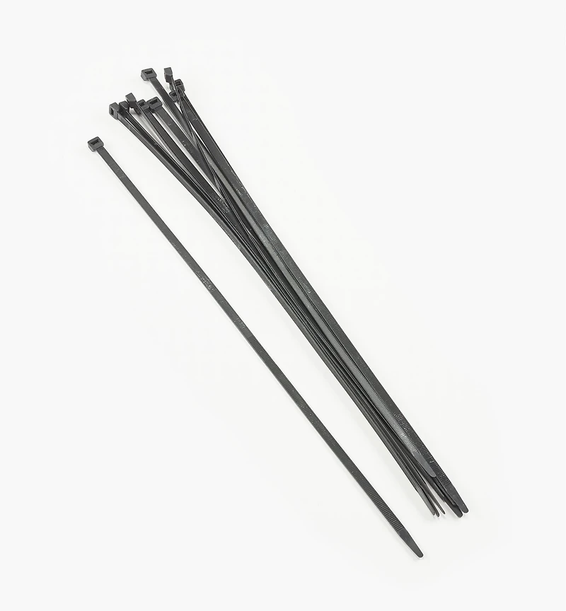 Attaches de câble standards