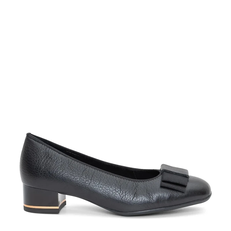 Women's Garnet Wide Width Pump