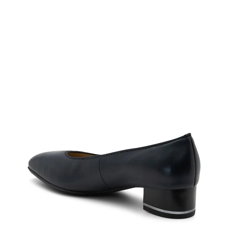 Women's Gabrielle Wide Width Pump