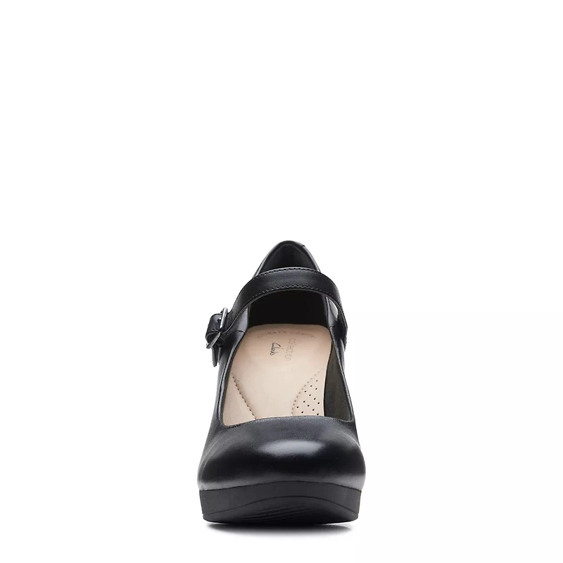Women's Ambyr Shine Mary Jane Pump