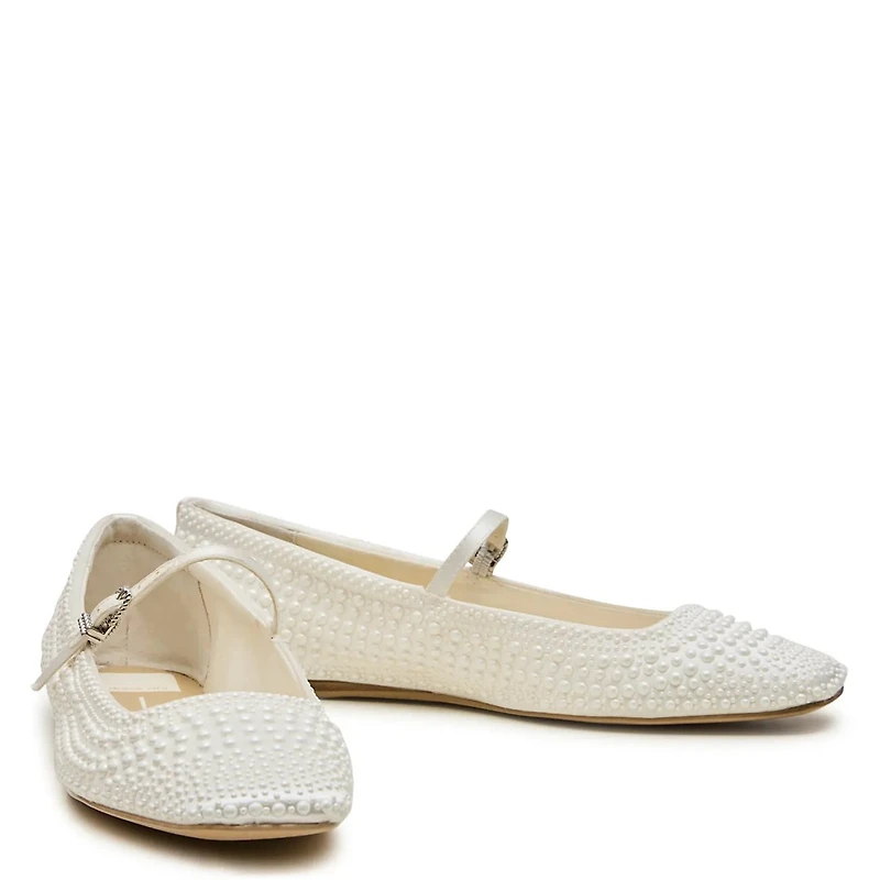 Reyes Mary Jane Flat