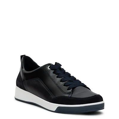Women's Redmond Sneaker