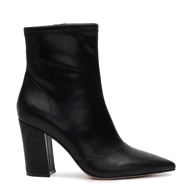 Hendria Ankle Bootie