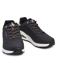 Women's Uno Shimmer Away Wide Sneaker
