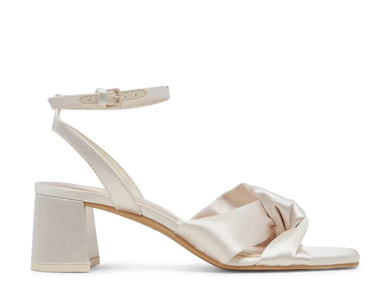 Brenna Sandal