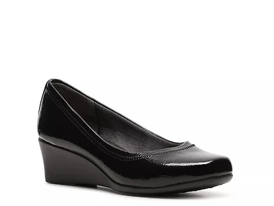 Groovy Wedge Pump