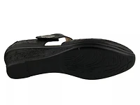 Nougat Wedge Pump