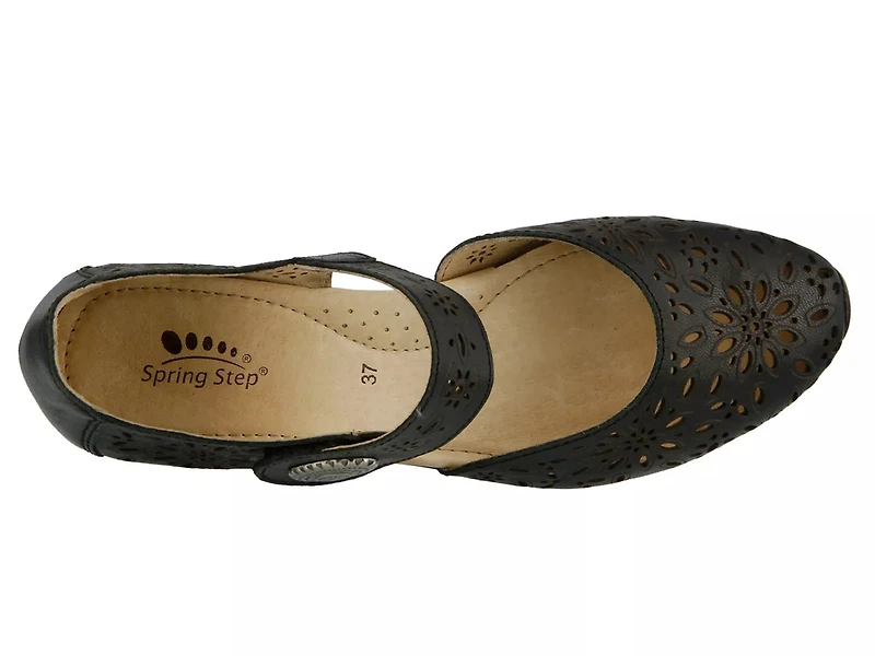 Nougat Wedge Pump