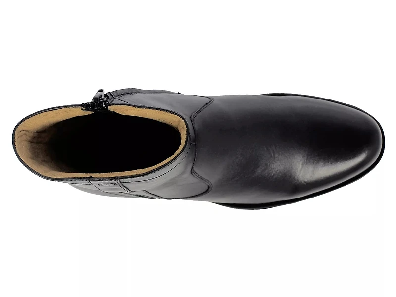 Midtown Plain Toe Boot
