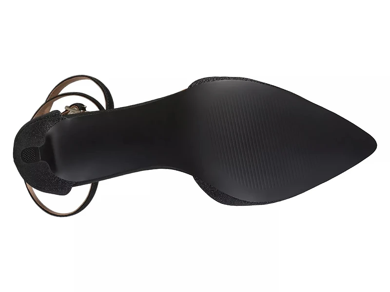 Luela Pump
