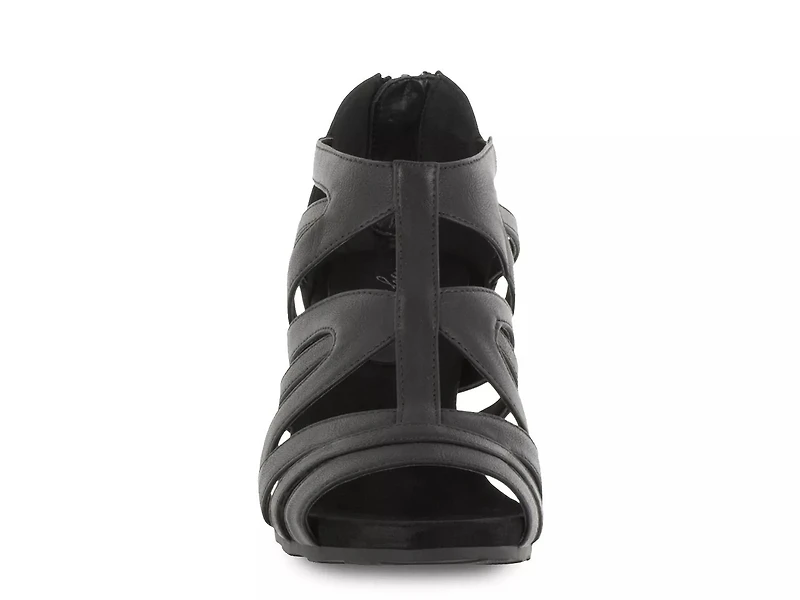 Amaze Sandal