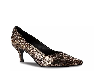 Chiffon Pump