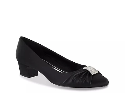 Eloise Pump