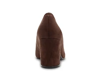 Caitlin Pump