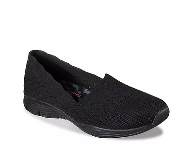 Scallop Collar Slip-On