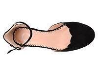 Edna Pump