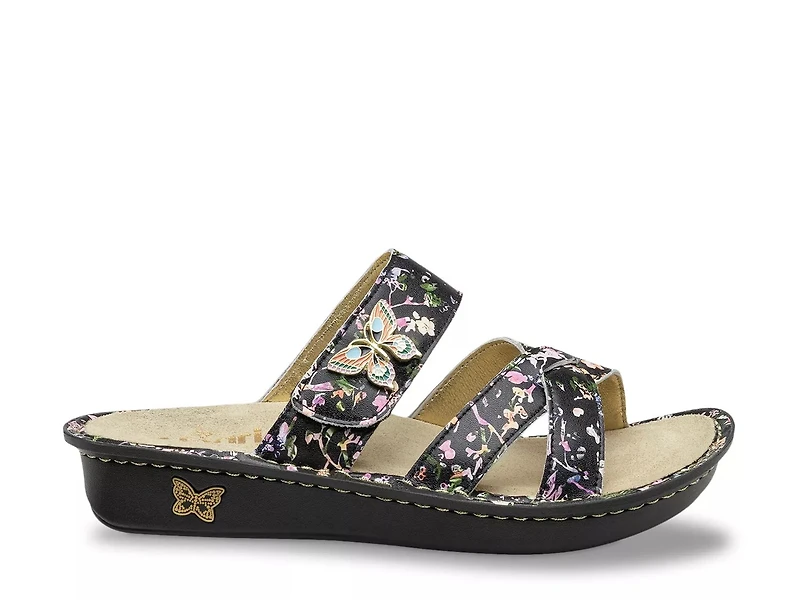 Victoriah Sandal