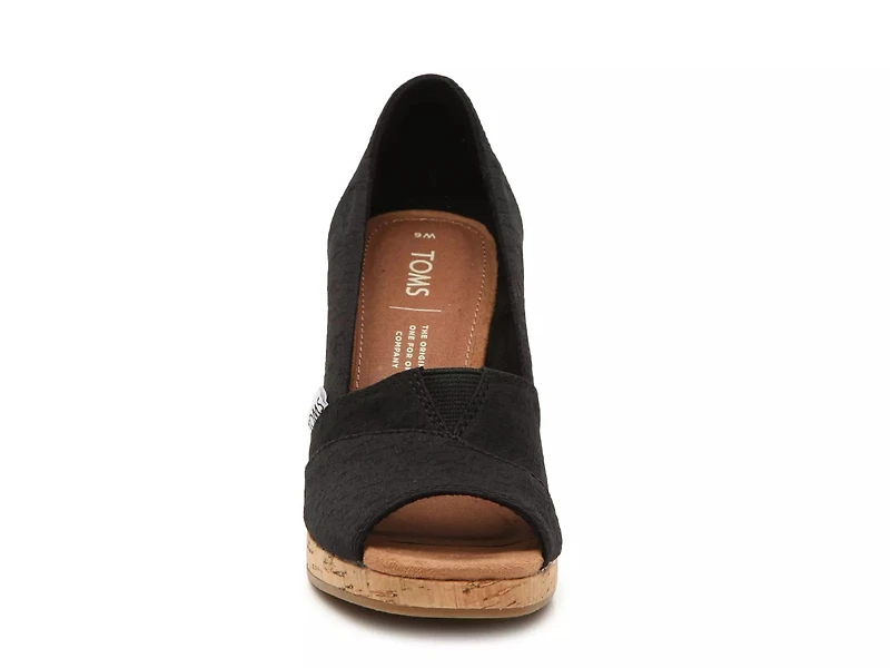 Classic Wedge Sandal