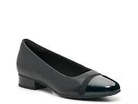 Juliet Monte Flat