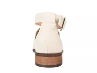 Loreta Flat