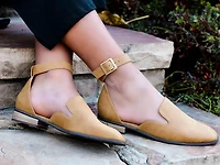 Loreta Flat