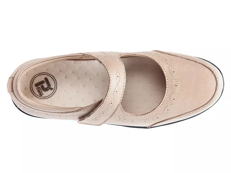 Mary Ellen Flat