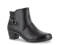 Dawnta Bootie